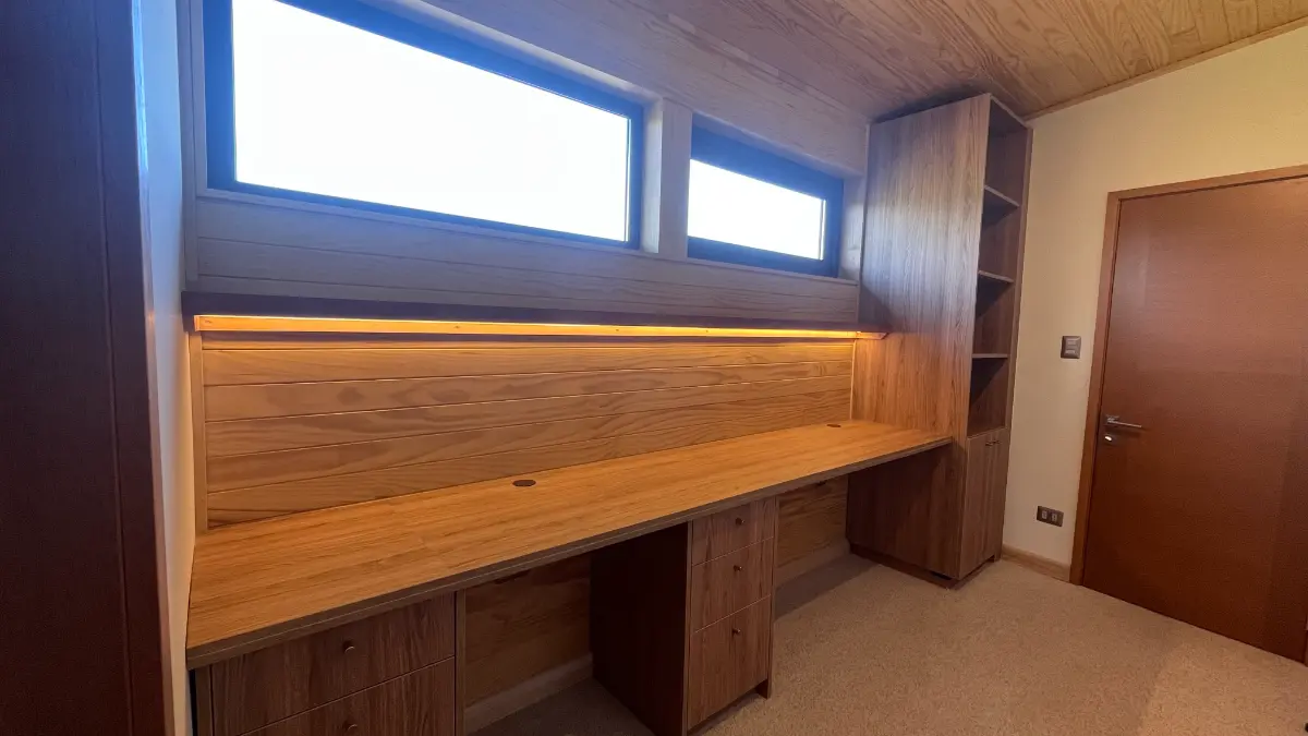 Mueble de oficina a medida DeRoá