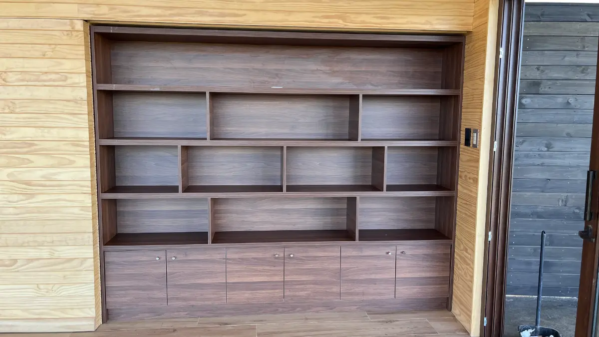 Mueble de nogal a medida DeRoá
